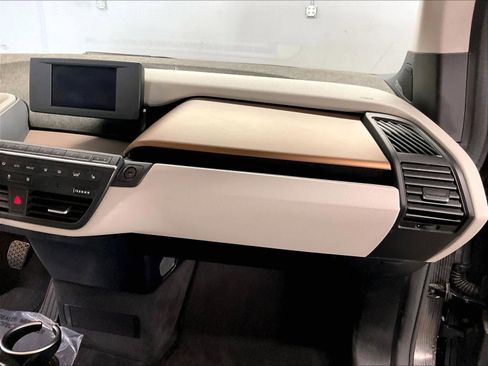 Used 2020 BMW i3 w/ Range Extender image 17