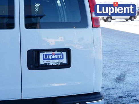 Used 2024 Chevrolet Express 2500 w/ Driver Convenience Package image 6