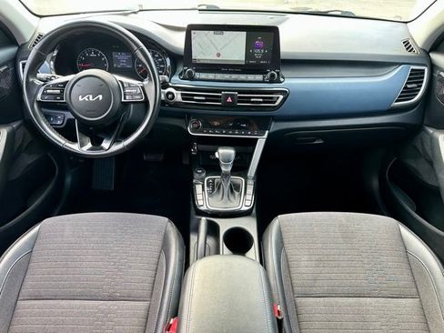 Used 2022 Kia Seltos S AWD/4WD image 16