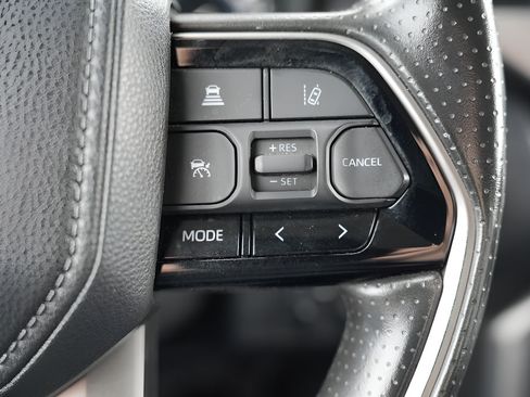 Used 2023 Toyota Tundra SR5 w/ SR5 Convenience Package AWD/4WD image 28
