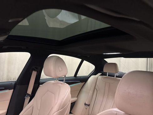 Used 2018 BMW 540i xDrive w/ Premium Package AWD/4WD image 19