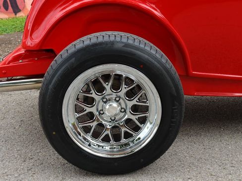 Used 1990 Chevrolet Corvette Coupe RWD image 30