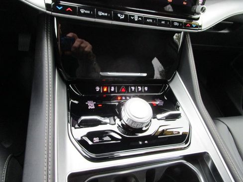 New 2026 Jeep Grand Wagoneer Limited w/ Convenience Group I image 43