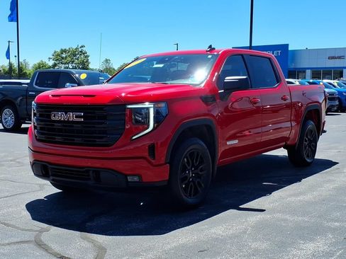 Used 2024 GMC Sierra 1500 Elevation AWD/4WD image 3