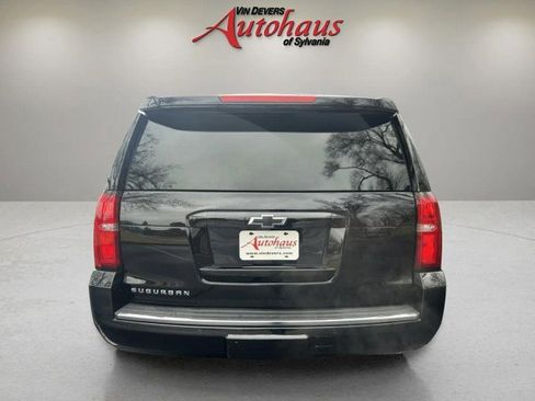 Used 2016 Chevrolet Suburban LTZ image 6