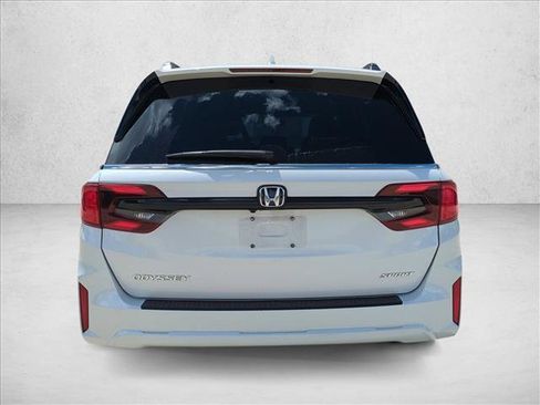 Used 2025 Honda Odyssey Sport-L image 6