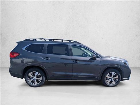 Certified 2023 Subaru Ascent Premium w/ Convenience Package AWD/4WD image 4