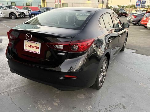 Used 2018 MAZDA MAZDA3 Touring FWD image 37
