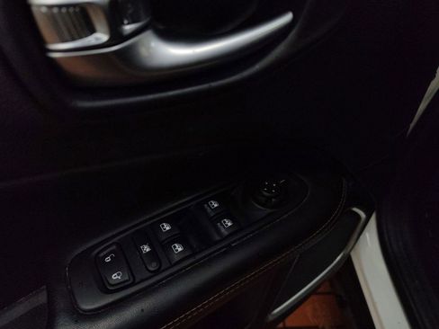 Used 2019 Jeep Compass Limited w/ Safety & Security Group image 12