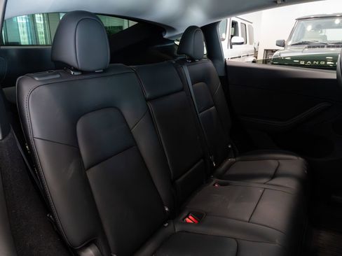 Used 2025 Tesla Model Y Performance AWD/4WD image 8