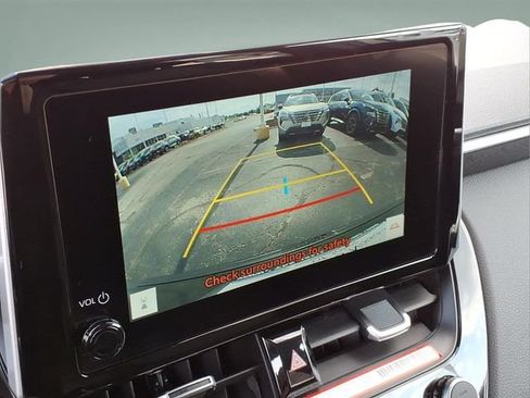Used 2025 Toyota Corolla Cross XLE w/ Convenience Package AWD/4WD image 12