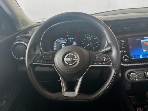 Used 2023 Nissan Kicks SV FWD image 17