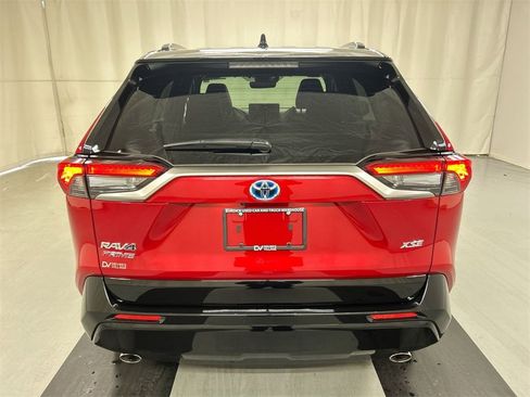 Used 2024 Toyota RAV4 XSE image 21