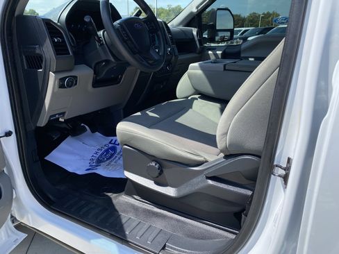 Used 2022 Ford F250 XL w/ STX Appearance Package image 15