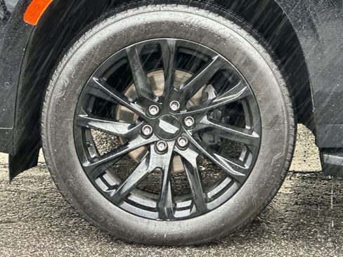 Certified 2023 Cadillac Escalade ESV Premium Luxury w/ Performance Package image 39