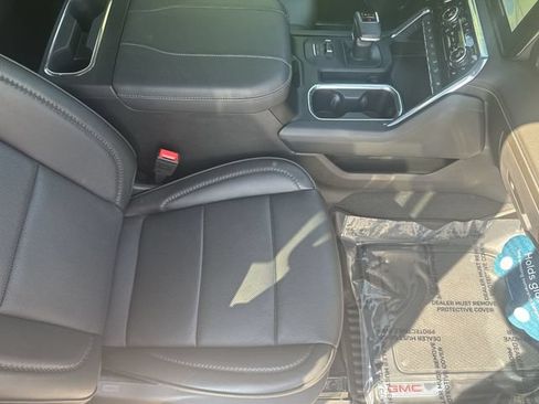 Used 2024 GMC Sierra 1500 Denali AWD/4WD image 29