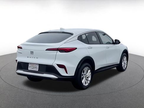 Used 2025 Buick Envista Preferred image 14