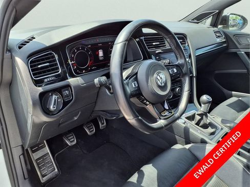 Used 2019 Volkswagen Golf R 4-Door AWD/4WD image 9