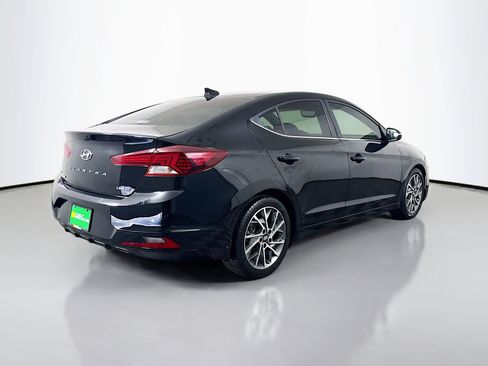 Used 2019 Hyundai Elantra Limited w/ Ultimate Package 02 FWD image 10