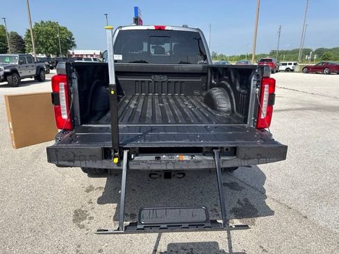 New 2026 Ford F250 Lariat w/ Black Appearance Package AWD/4WD image 15