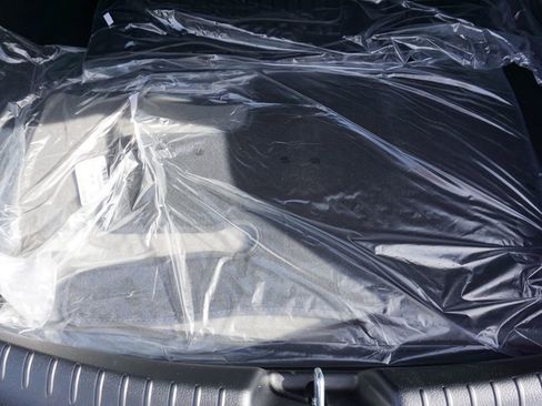 New 2026 Mercedes-Benz CLE 300 4MATIC Coupe image 31