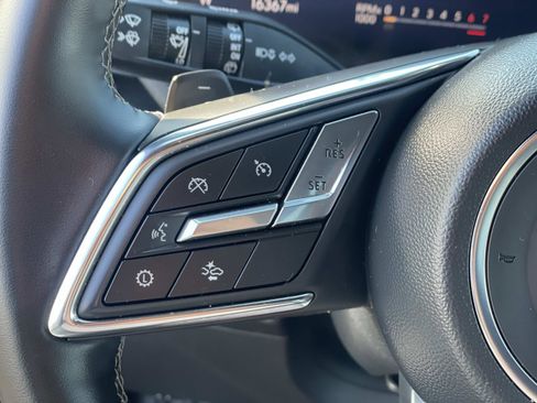 Used 2025 Buick Enclave Preferred image 11