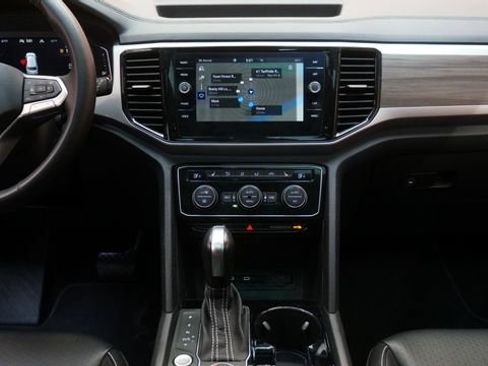 Used 2022 Volkswagen Atlas SEL AWD/4WD image 35