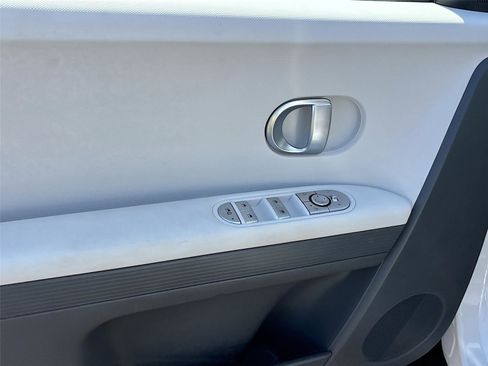 Used 2024 Hyundai Ioniq 5 SEL RWD image 11