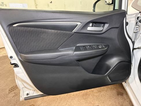 Used 2019 Honda Fit EX image 18