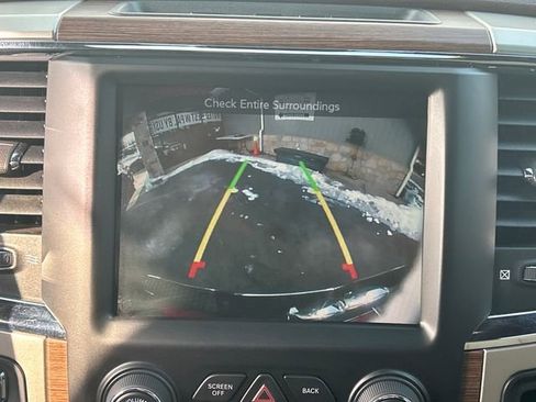 Used 2015 RAM 1500 Laramie w/ Convenience Group image 21