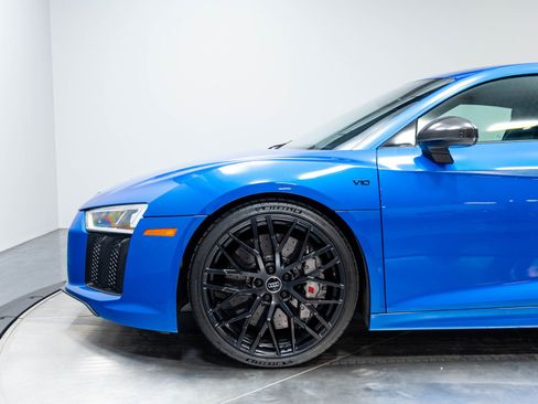 Used 2017 Audi R8 V10 plus AWD/4WD image 30