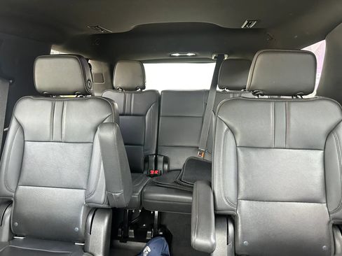 Used 2021 Chevrolet Tahoe RST w/ Luxury Package RWD image 32