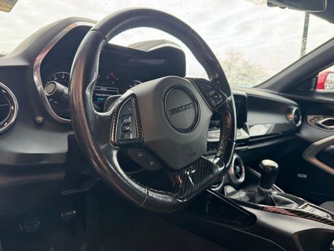 Used 2017 Chevrolet Camaro LS w/ Technology Package image 10