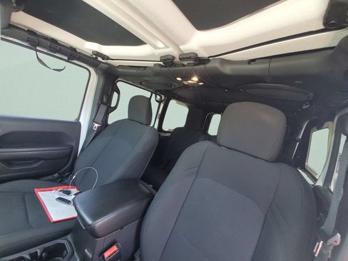 Used 2021 Jeep Wrangler Unlimited Sport AWD/4WD image 17