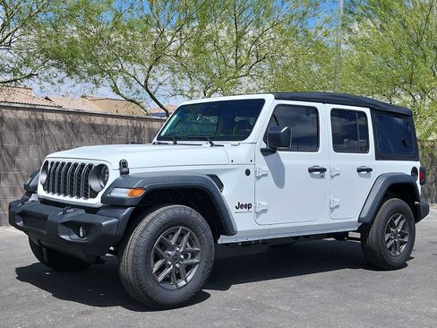Used 2026 Jeep Wrangler Unlimited Sport AWD/4WD image 4