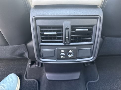 Used 2026 Subaru Forester Premium AWD/4WD image 14