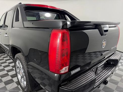 Used 2013 Cadillac Escalade EXT Premium AWD/4WD image 12