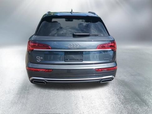 Used 2023 Audi Q5 2.0T Premium w/ Convenience Package AWD/4WD image 4
