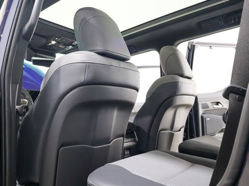 Used 2026 Lexus GX 550 image 53