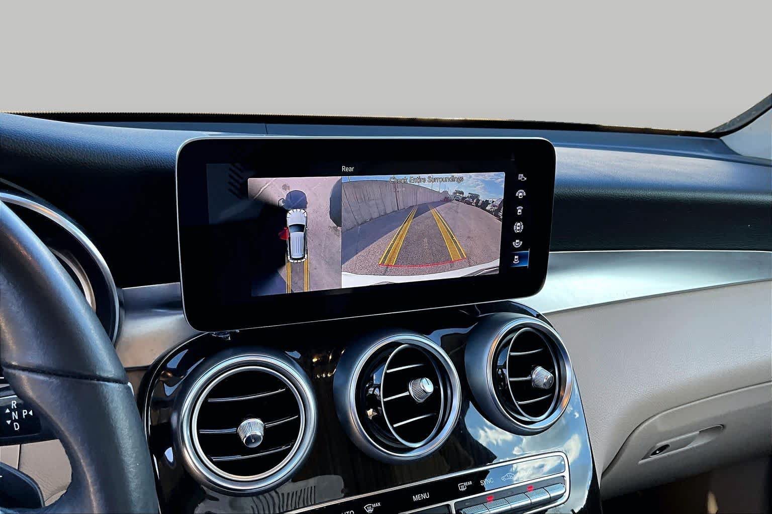 Used 2022 Mercedes-Benz GLC 300 image 29