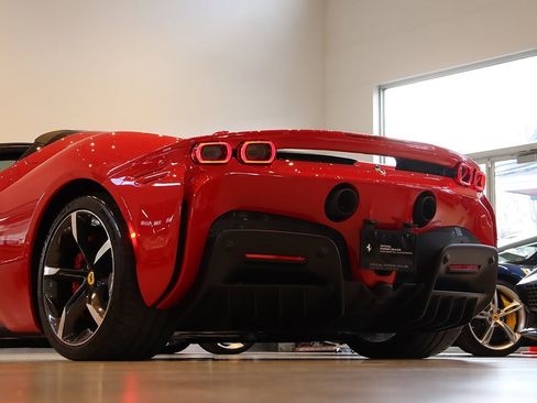 Certified 2022 Ferrari SF90 Spider image 44