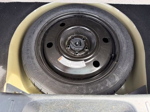 Used 2018 Ford Explorer Platinum image 24