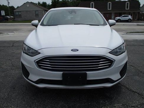 Used 2019 Ford Fusion SE FWD image 7