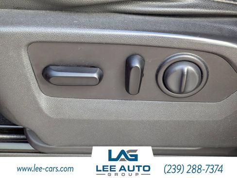 Used 2020 GMC Sierra 1500 SLT w/ SLT Premium Package image 16