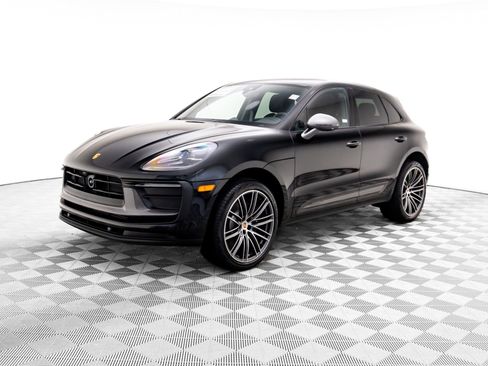 New 2026 Porsche Macan Turbo image 1