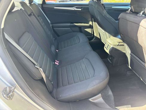 Used 2014 Ford Fusion SE image 12