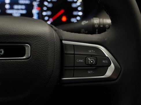 New 2026 Jeep Compass Latitude image 28