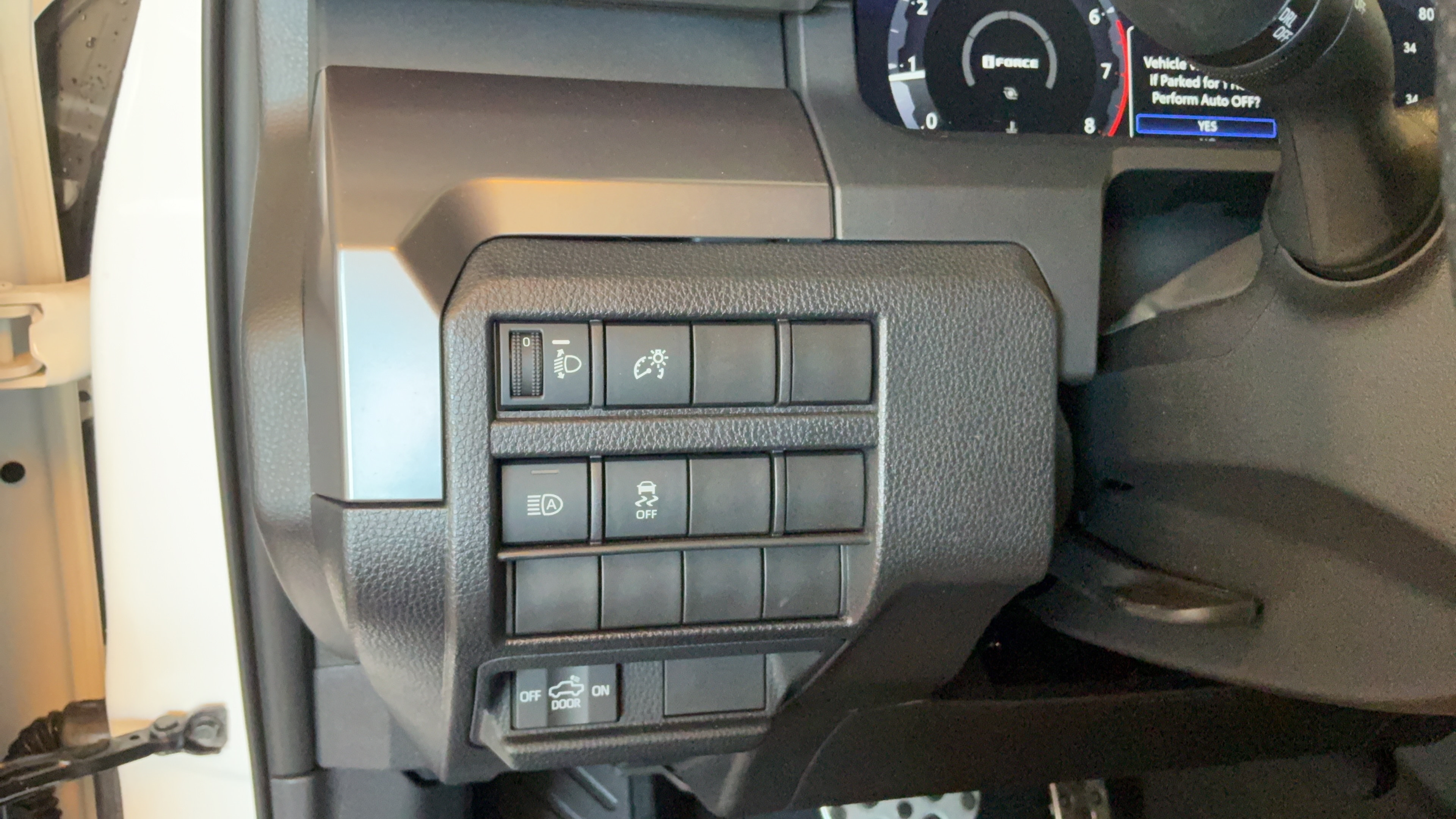 Certified 2025 Toyota Tacoma TRD Sport AWD/4WD image 18