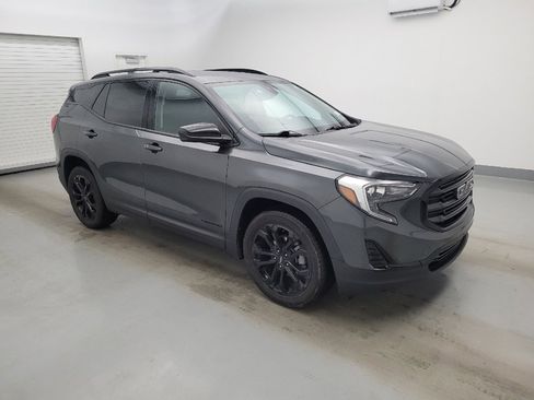 Used 2020 GMC Terrain SLE w/ Elevation Edition FWD image 11