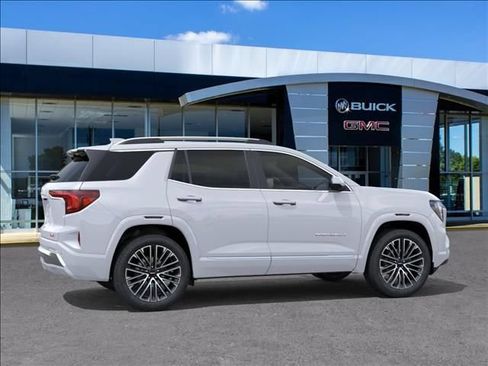 New 2027 GMC Terrain Denali w/ LPO, Floor Liner Package AWD/4WD image 5